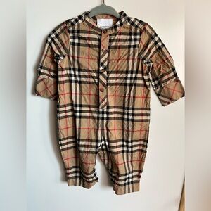 Burberry Baby check onesie unisex